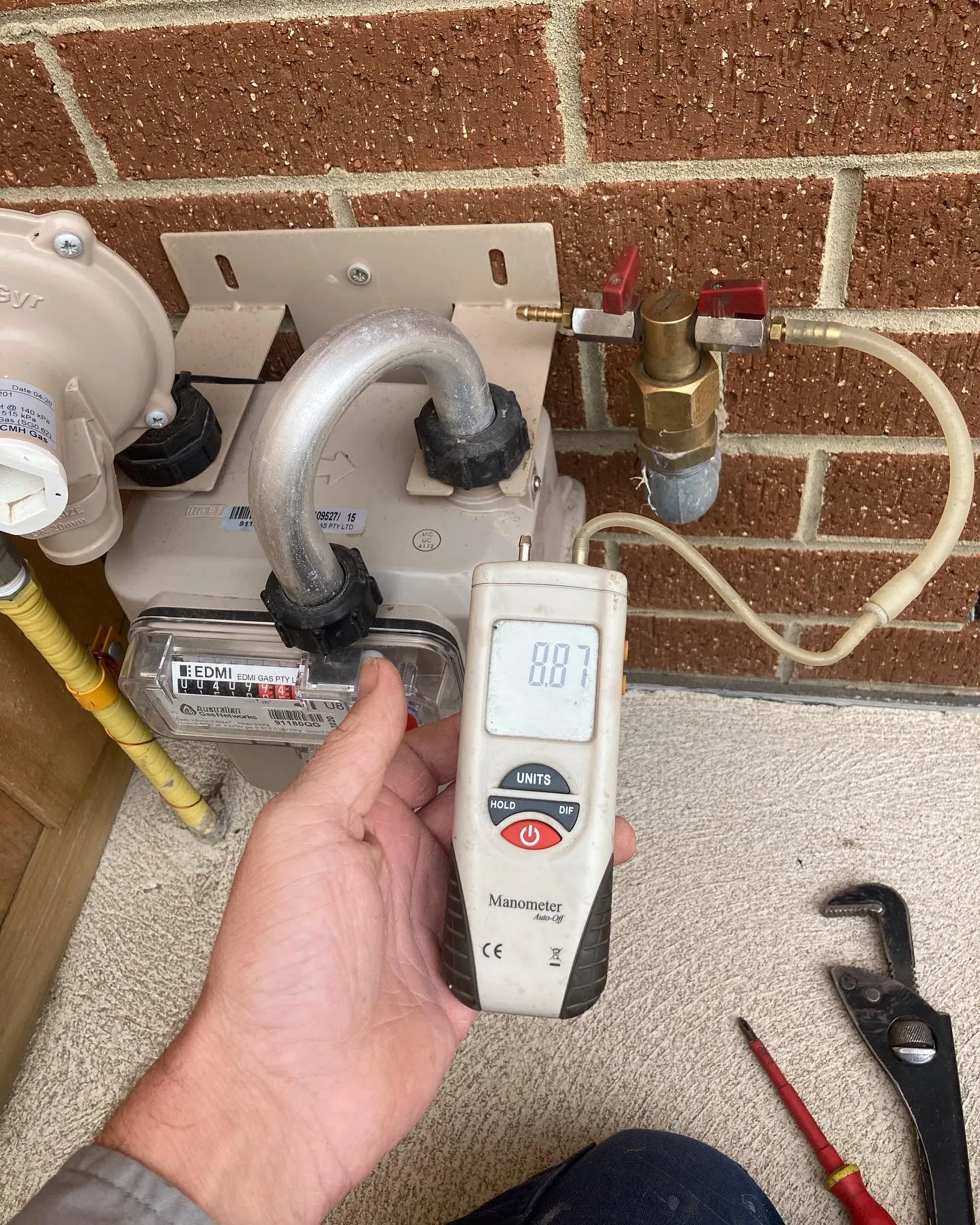 LOCATING-A-GAS-LEAK- commercial