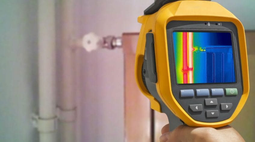 Thermal camera finding leaks